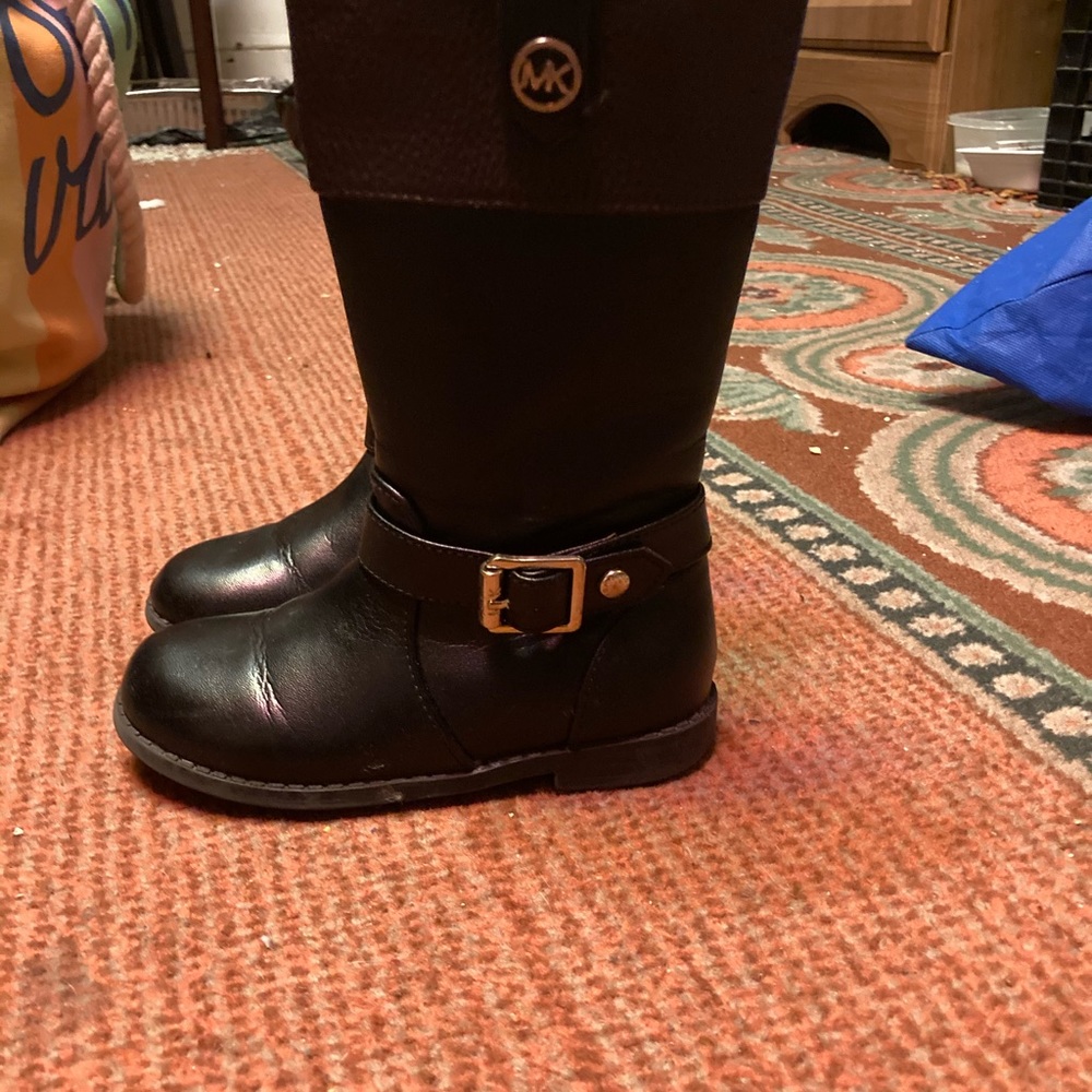 M.K girls boots